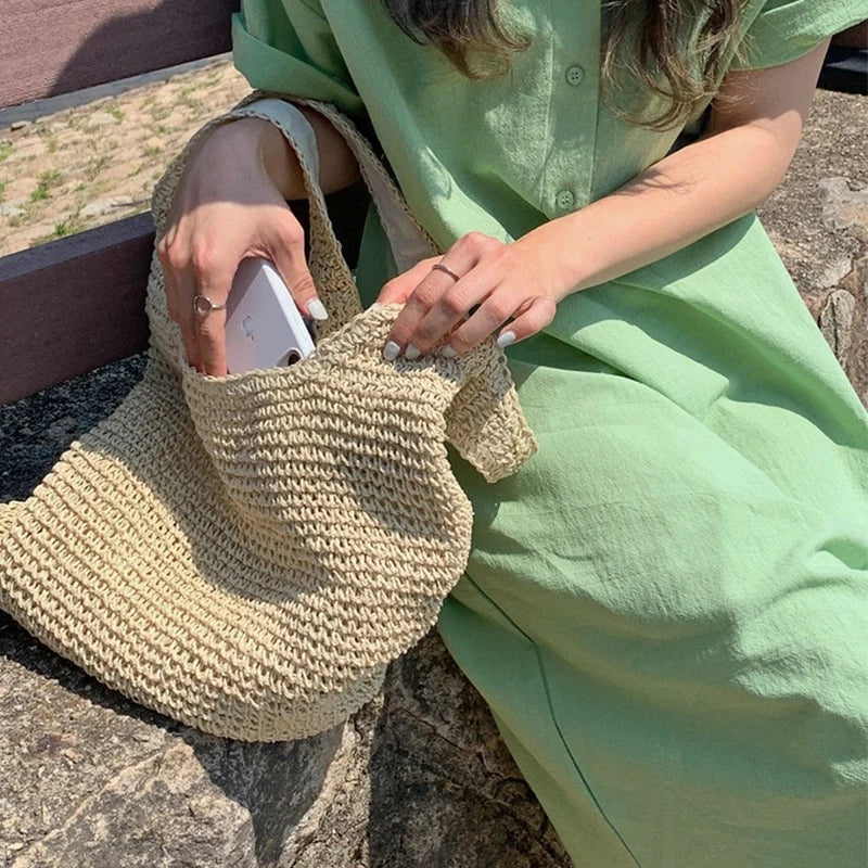 Borsa a Spalla in Paglia Intrecciata a Mano – Resort Chic Estate 2026