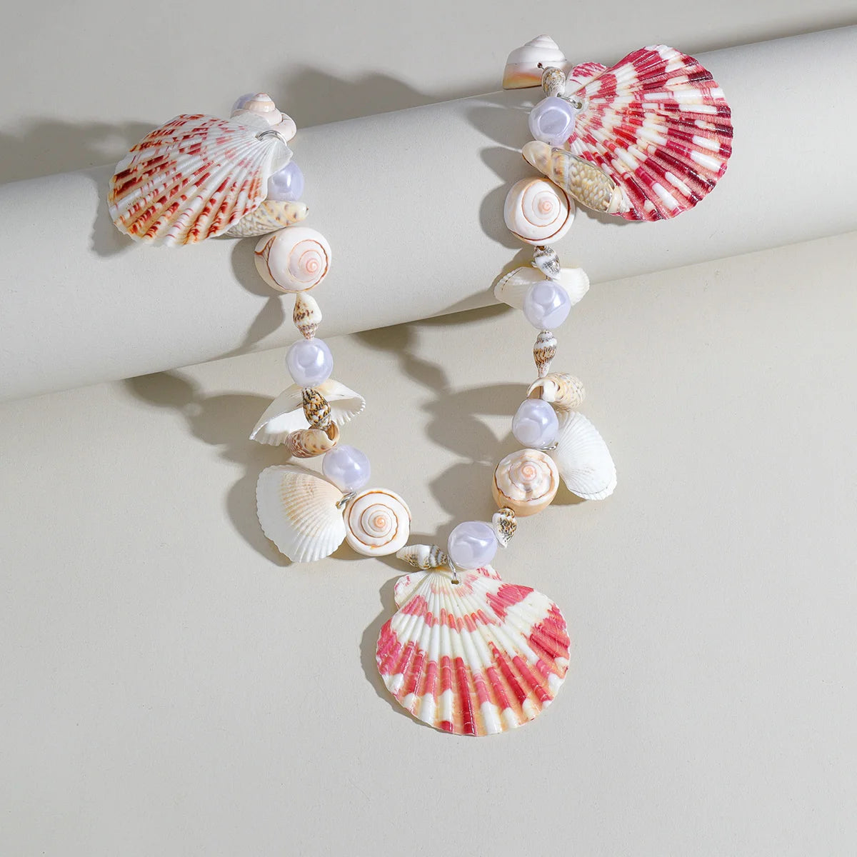 Collana Artigianale con Conchiglie Naturali – Colori & Forme Casual Donna Estate 2026