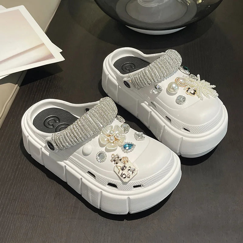 Clogs Fashion Premium con Charms Decorativi – Donna Estate 2026