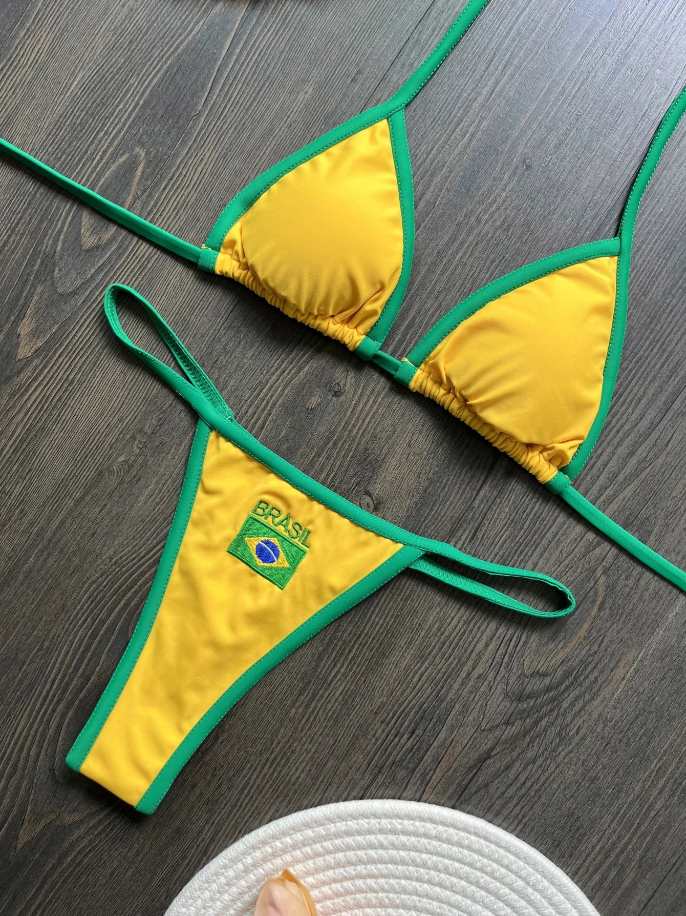 Bikini Donna 2026 con Patchwork Bandiera Brasil e Ricamo Split Sexy - Lido nova 