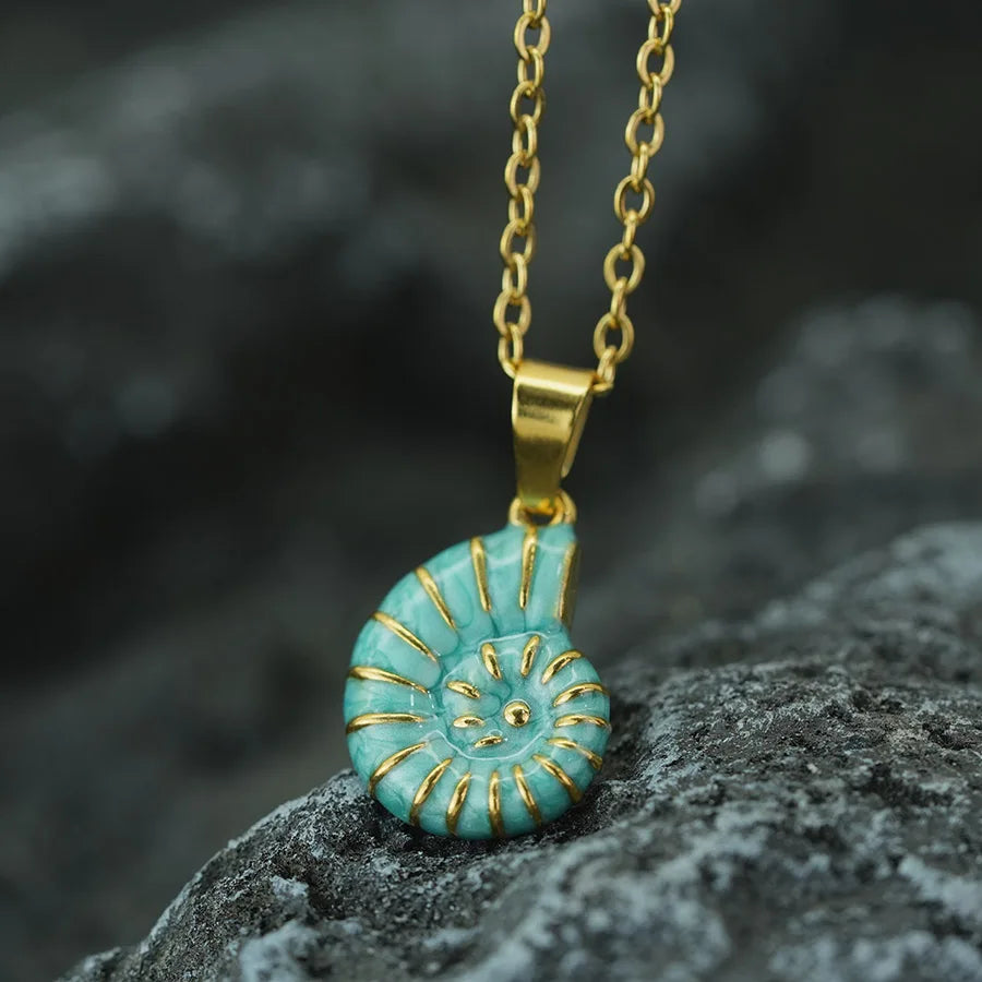 Collana Ocean Style con Conchiglia in Acciaio Inox – Donna Estate 2026