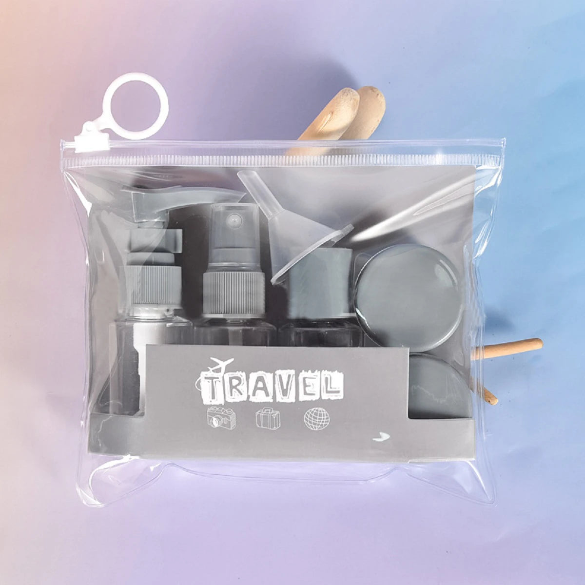 Travel Set 7 pz con Pochette – Flaconi + Spray (1 set)